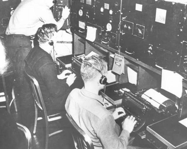 On-the-Roof Gang: The U.S. Navy's Cryptologic Pioneers | Naval